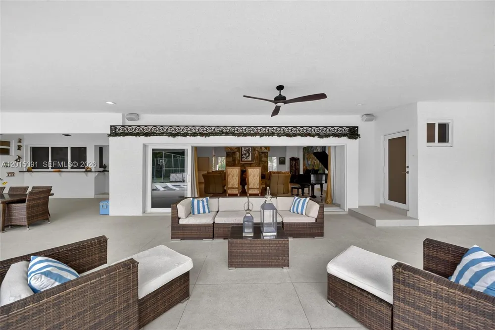 6650 SW 112th St Pinecrest, FL 33156