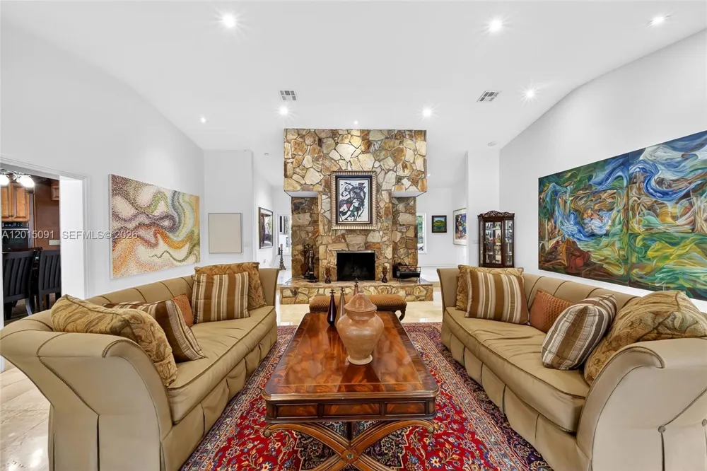 6650 SW 112th St Pinecrest, FL 33156