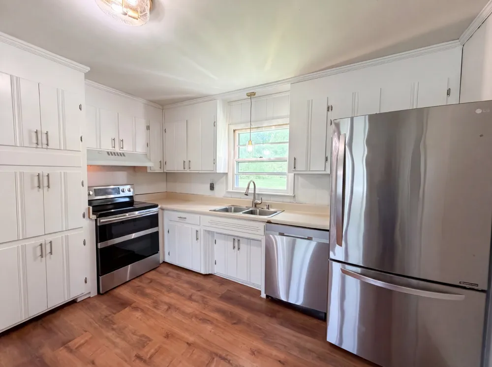 6618 3rd St College Grove, TN 37046