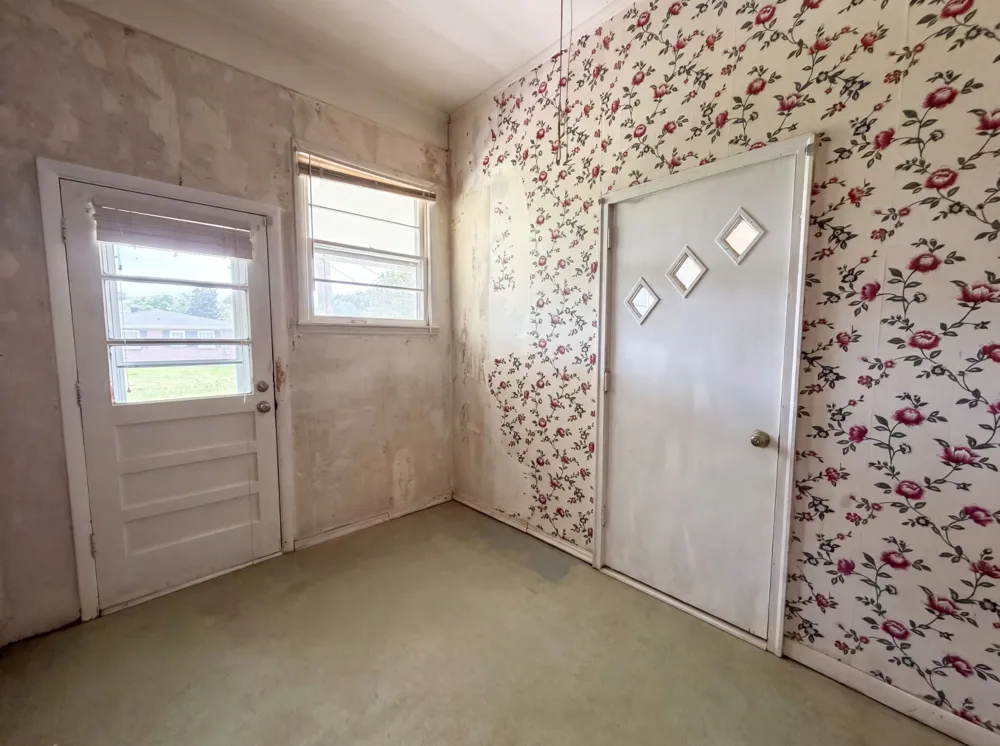 6618 3rd St College Grove, TN 37046
