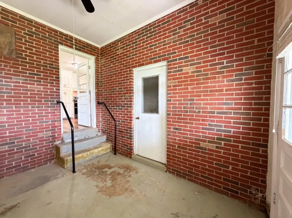 6618 3rd St College Grove, TN 37046
