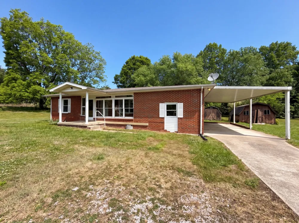 6618 3rd St College Grove, TN 37046