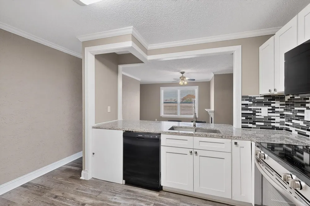 2200 E Trinity Mills Road #616 Carrollton, TX 75006