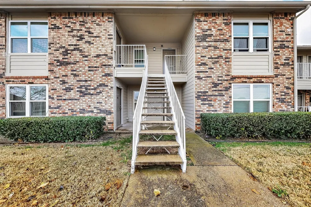2200 E Trinity Mills Road #616 Carrollton, TX 75006