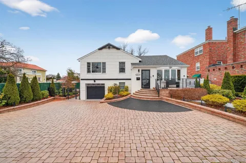 3377 Agar Place