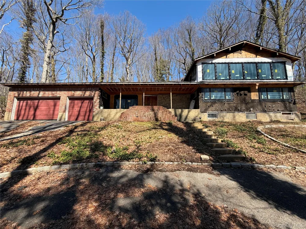 19 Tiffany Road Oyster Bay, NY 11771