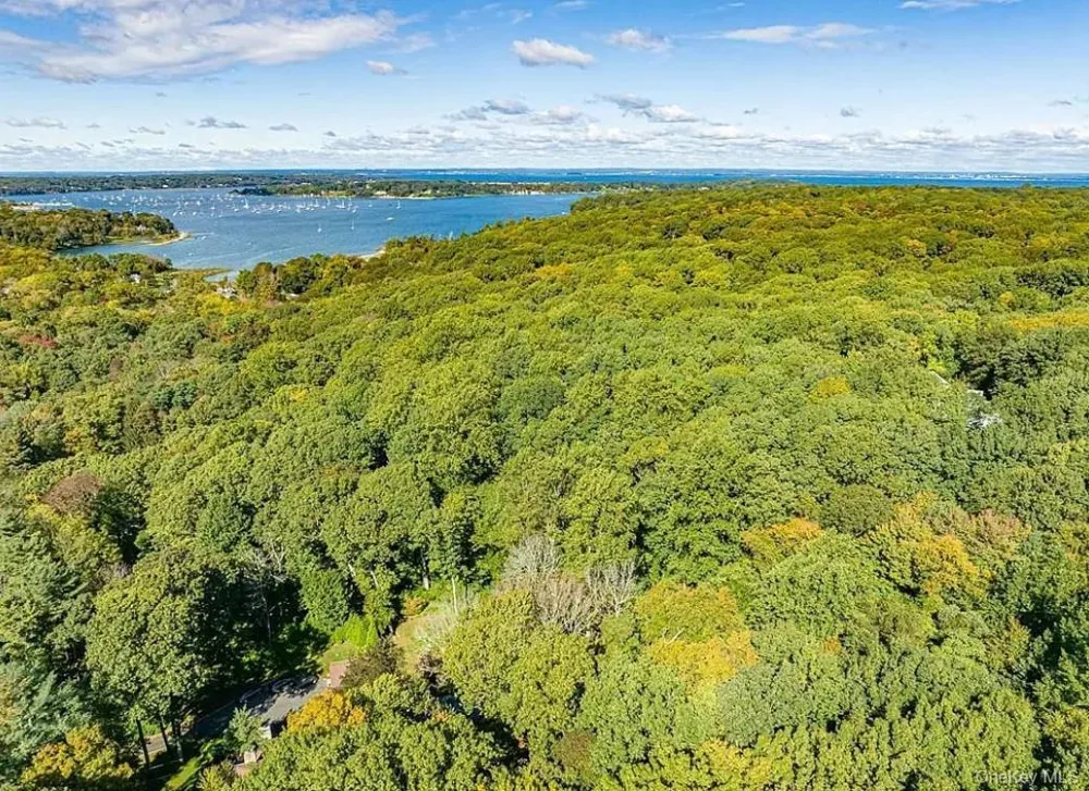 19 Tiffany Road Oyster Bay, NY 11771
