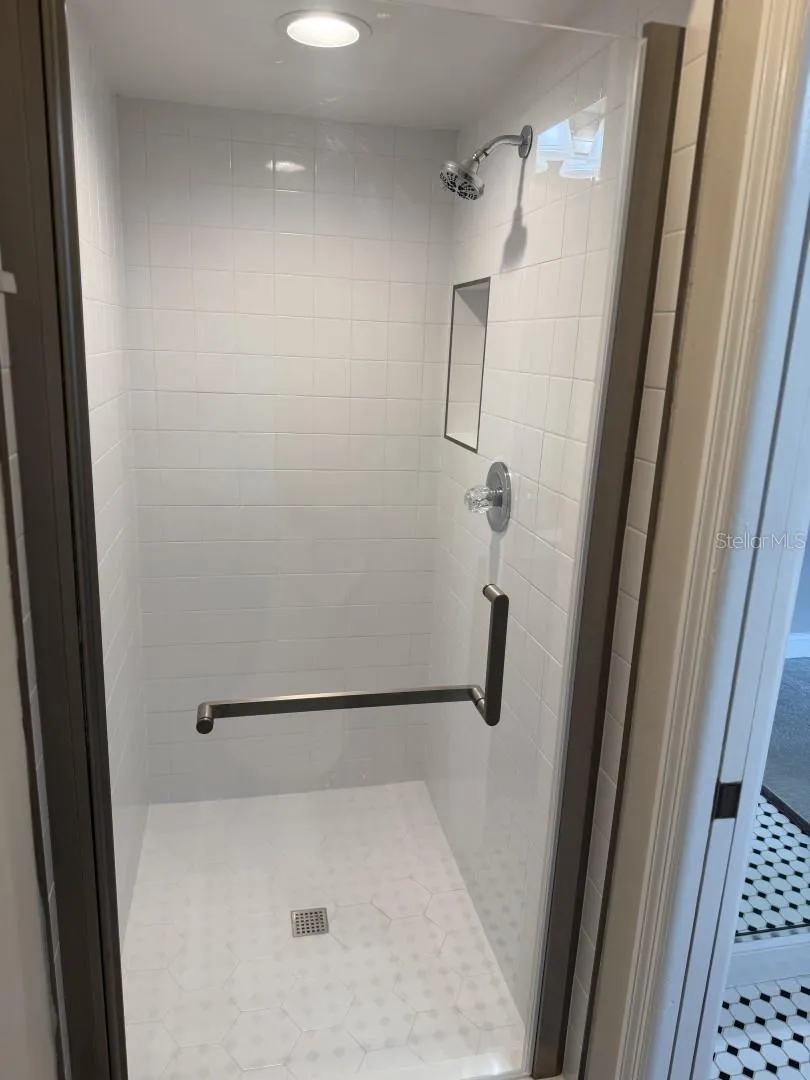 606 S GLEN AVENUE #10 Tampa, FL 33609