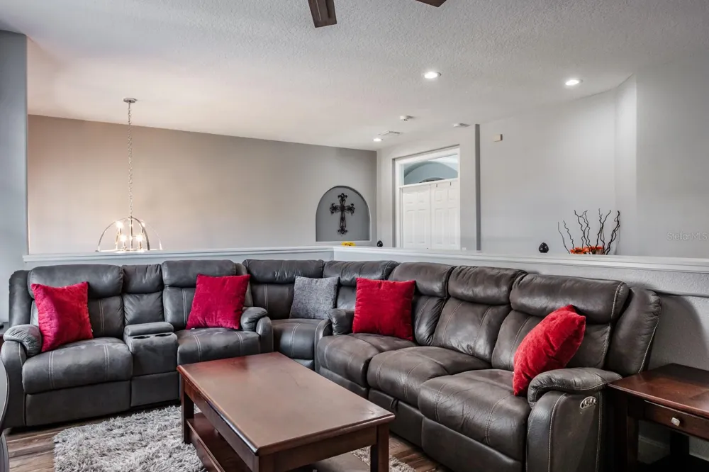 4037 AUSTON WAY Palm Harbor, FL 34685