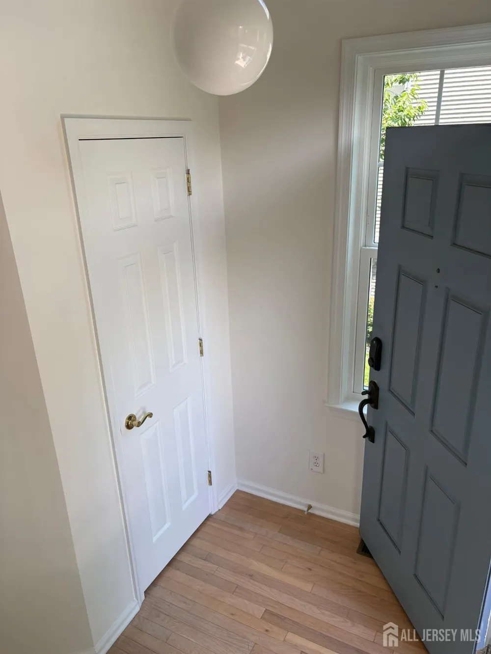 69 S Shore Drive S South Amboy, NJ 08879