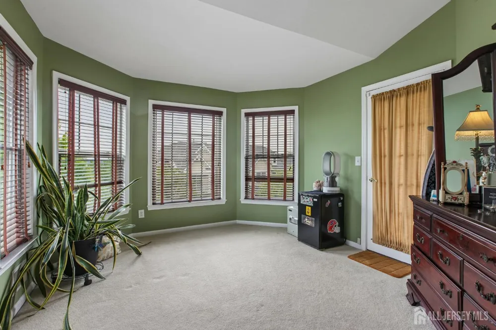 69 S Shore Drive S South Amboy, NJ 08879