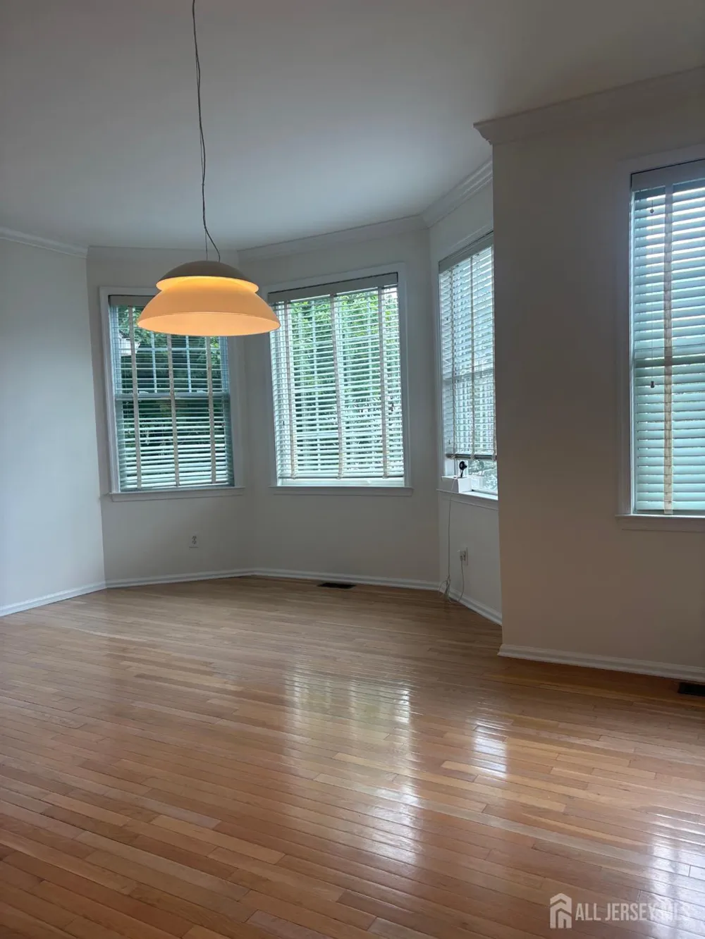 69 S Shore Drive S South Amboy, NJ 08879