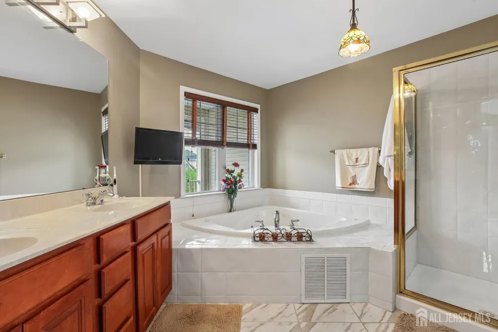 69 S Shore Drive S South Amboy, NJ 08879