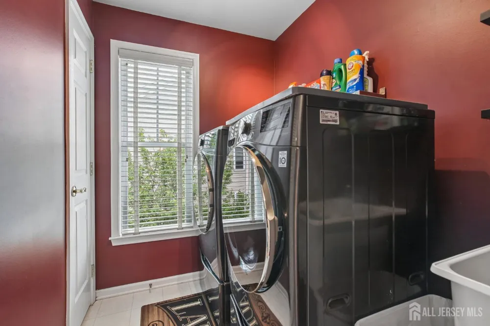 69 S Shore Drive S South Amboy, NJ 08879
