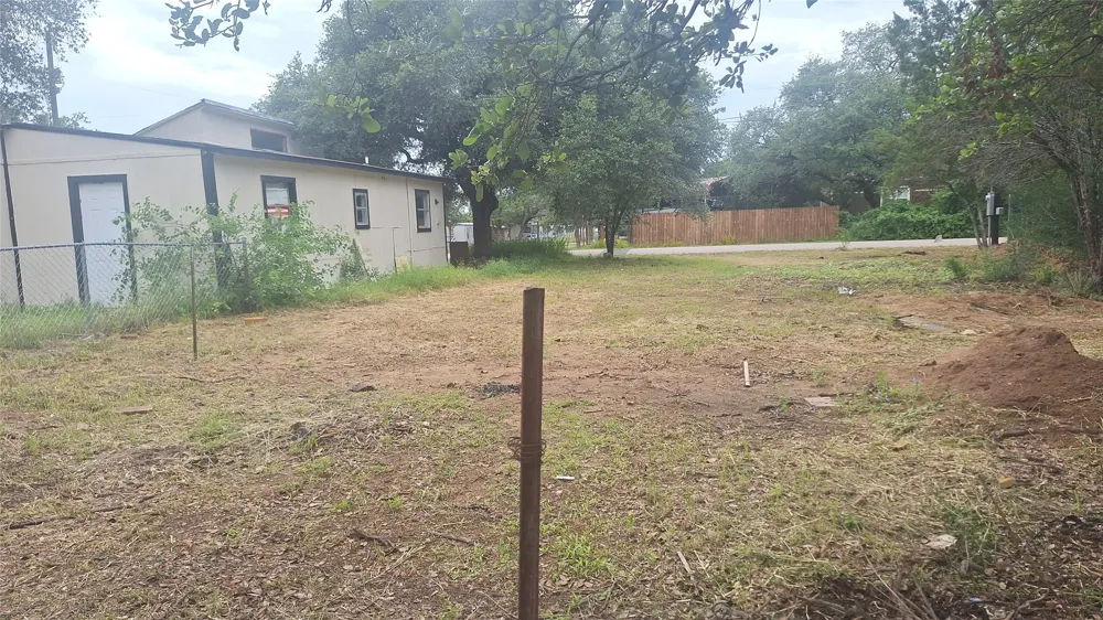 3331 Daisy Street Kingsland, TX 78639
