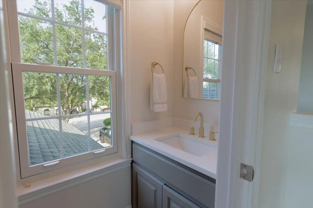 403 Golf Crest Lane Lakeway, TX 78734
