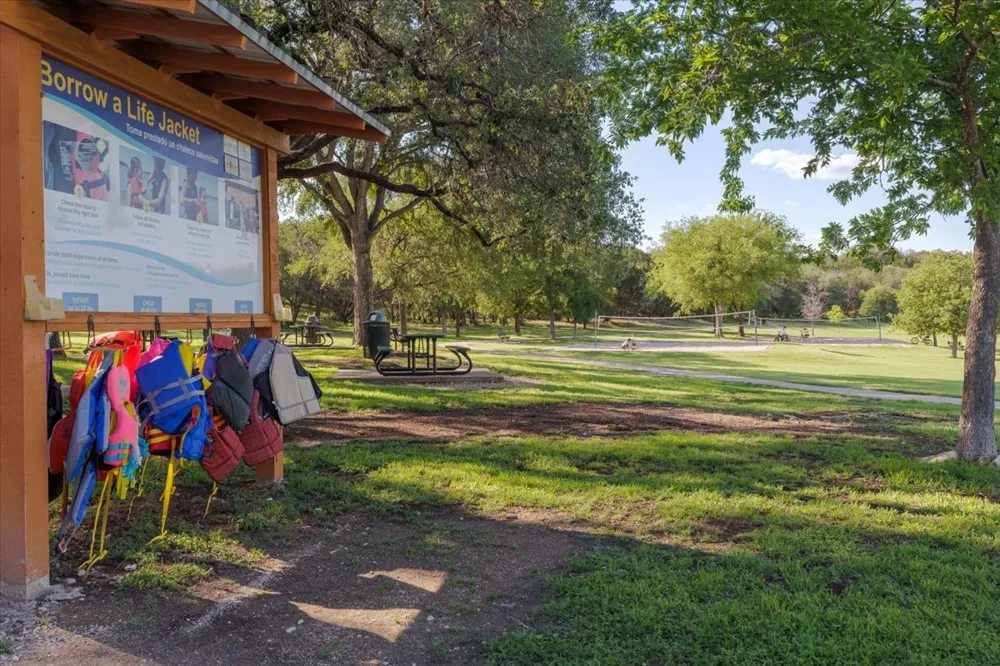 403 Golf Crest Lane Lakeway, TX 78734