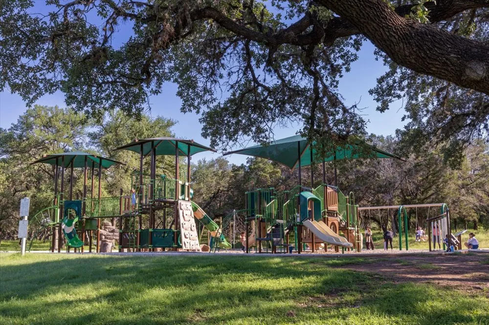 403 Golf Crest Lane Lakeway, TX 78734