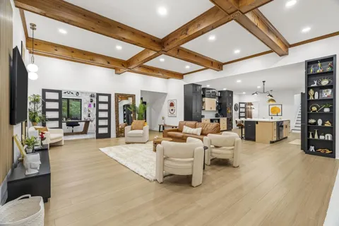122 Golf View Drive