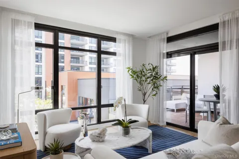100 Boardwalk #906 A