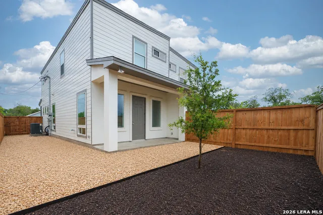 215 San Salvador Unit 101 San Antonio, TX 78210