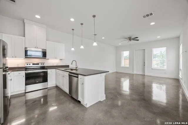 215 San Salvador Unit 101 San Antonio, TX 78210