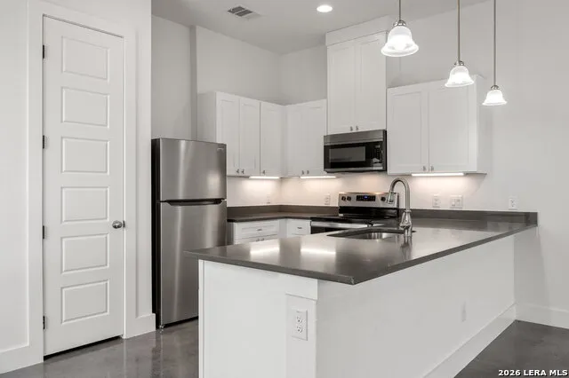 215 San Salvador Unit 101 San Antonio, TX 78210