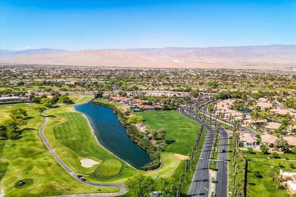 448 Sunningdale Drive Rancho Mirage, CA 92270