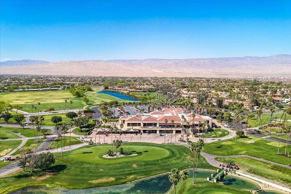 448 Sunningdale Drive Rancho Mirage, CA 92270