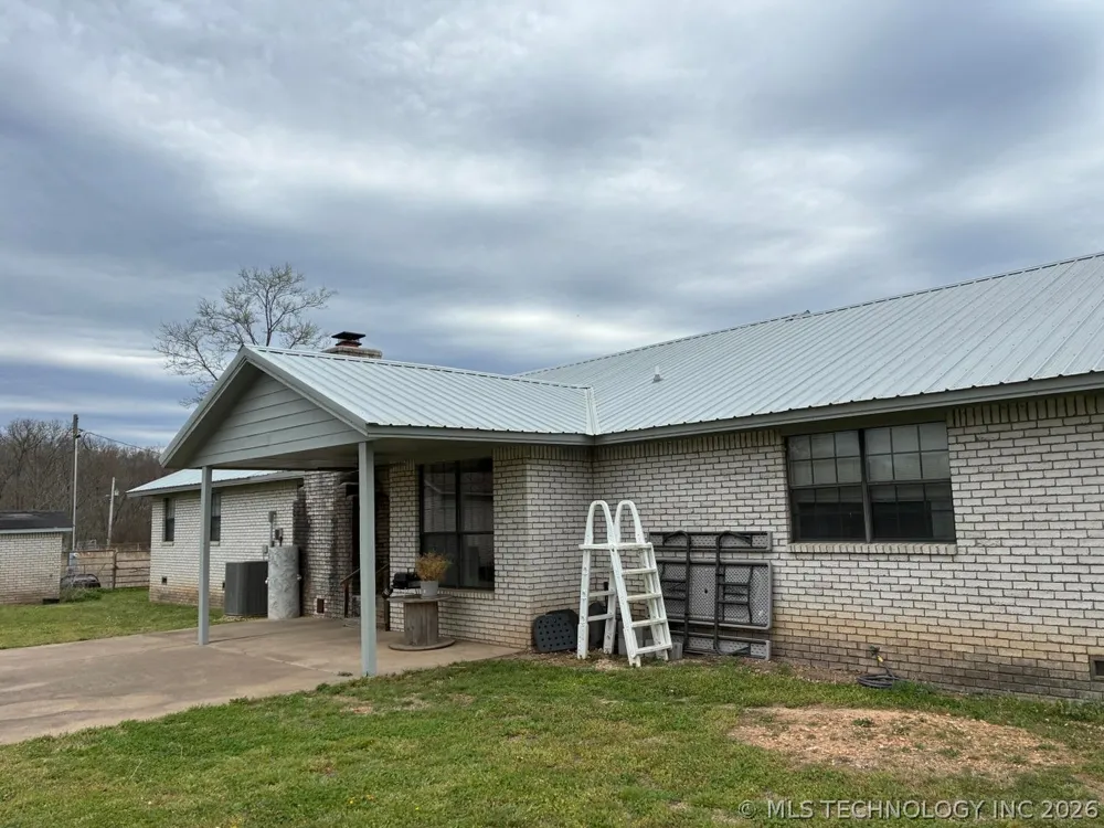4313 County Road 4360 Eucha, OK 74342