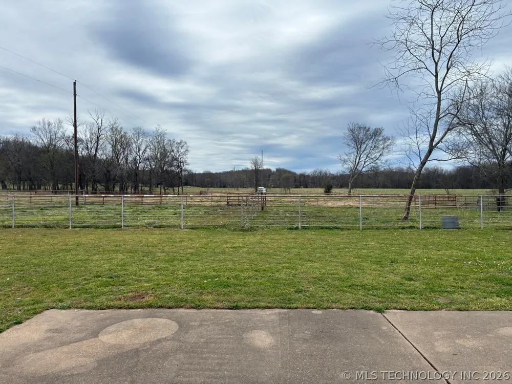 4313 County Road 4360 Eucha, OK 74342