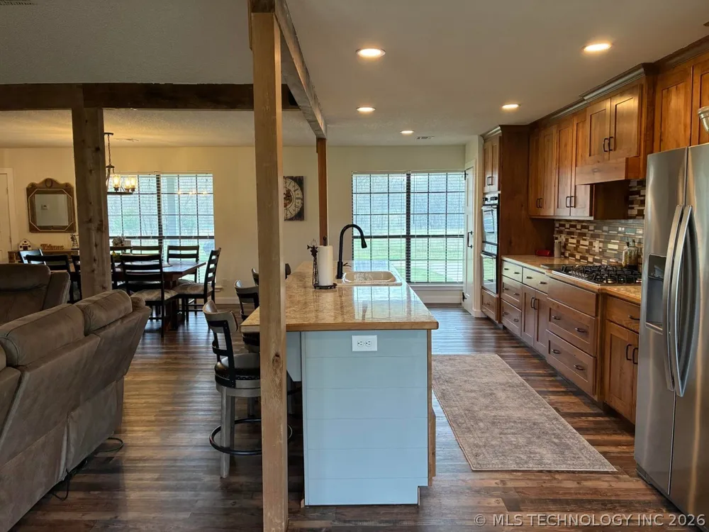 4313 County Road 4360 Eucha, OK 74342