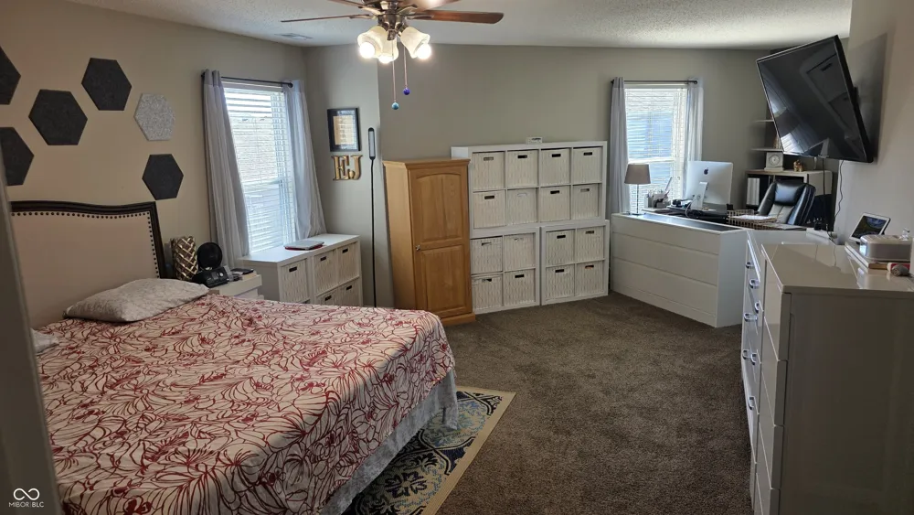 765 Country Gate Drive Whiteland, IN 46184
