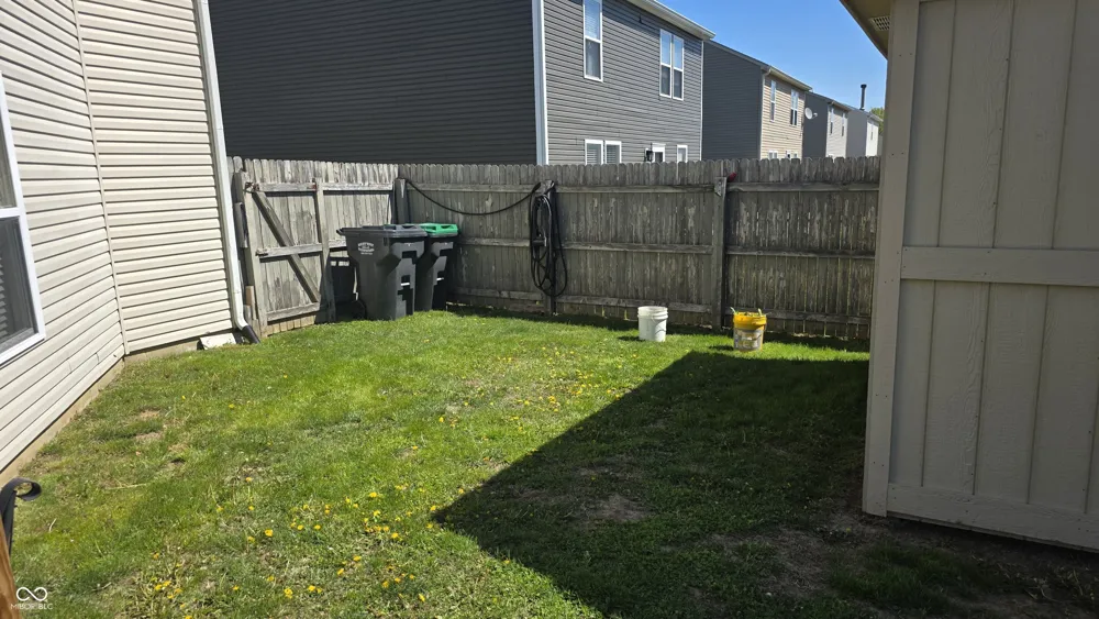 765 Country Gate Drive Whiteland, IN 46184