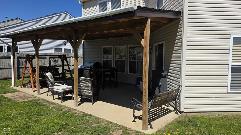 765 Country Gate Drive Whiteland, IN 46184