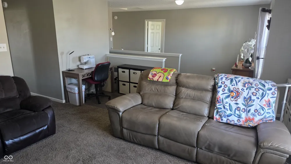 765 Country Gate Drive Whiteland, IN 46184