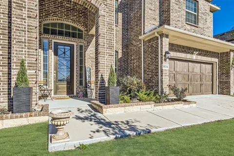 1834 Verona Lane