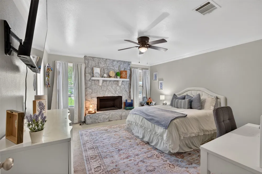1411 Holly Street S Waskom, TX 75692