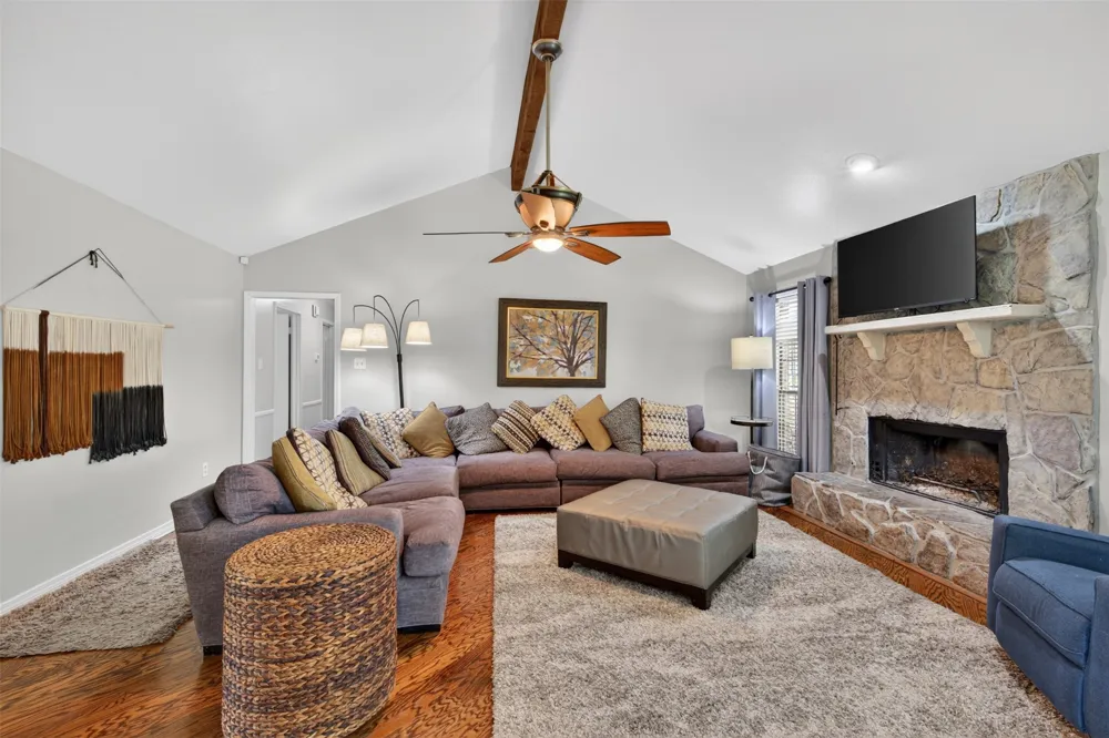 1411 Holly Street S Waskom, TX 75692