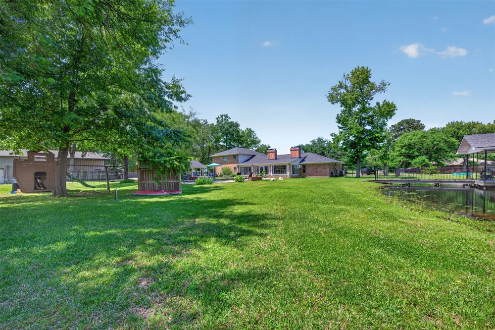 1411 Holly Street S Waskom, TX 75692