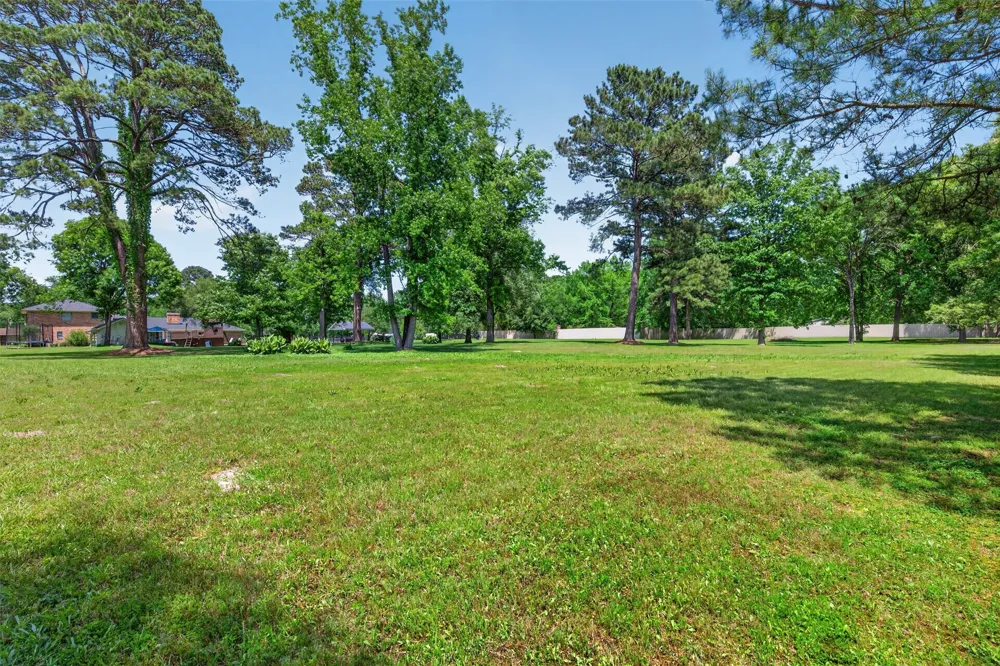 1411 Holly Street S Waskom, TX 75692