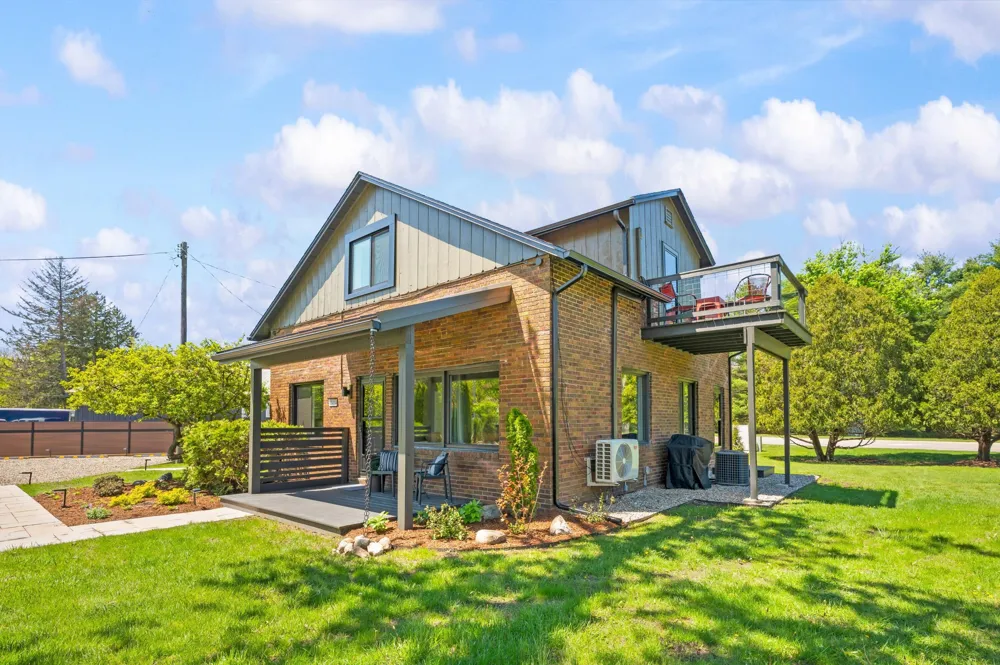 7321 Harbert Road Chikaming Township, MI 49115