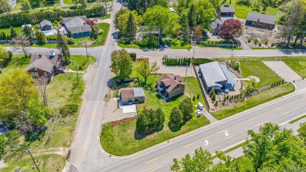 7321 Harbert Road Chikaming Township, MI 49115