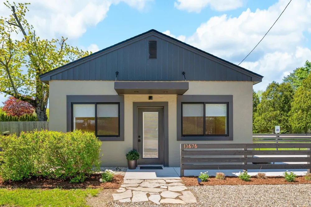 7321 Harbert Road Chikaming Township, MI 49115