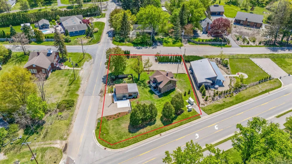 7321 Harbert Road Chikaming Township, MI 49115