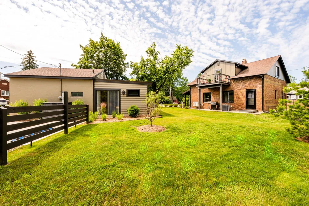7321 Harbert Road Chikaming Township, MI 49115