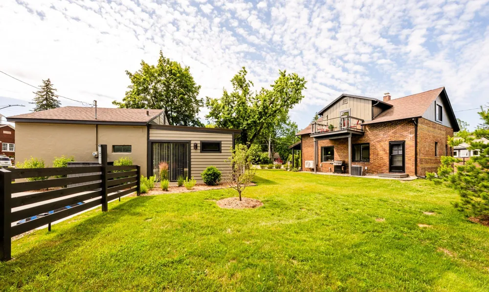 7321 Harbert Road Chikaming Township, MI 49115