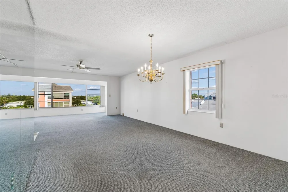 6960 20TH AVENUE #501 St Petersburg, FL 33710