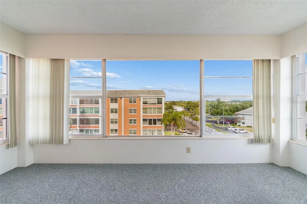6960 20TH AVENUE #501 St Petersburg, FL 33710