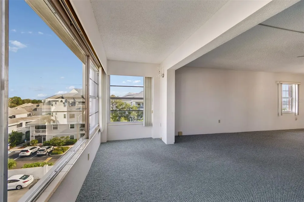 6960 20TH AVENUE #501 St Petersburg, FL 33710